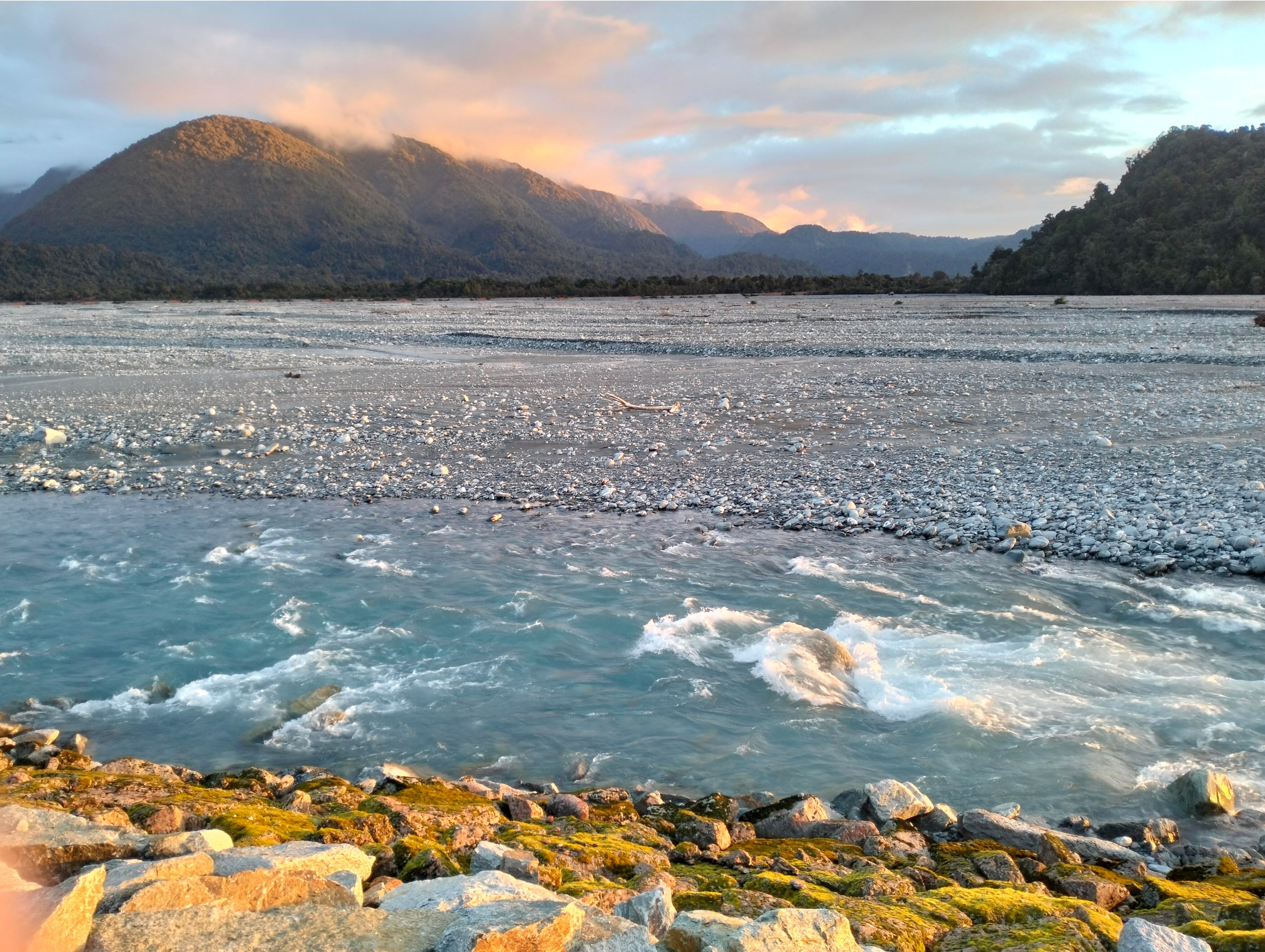 Franz%20Josef%20and%20Waiho%20River%20sunset